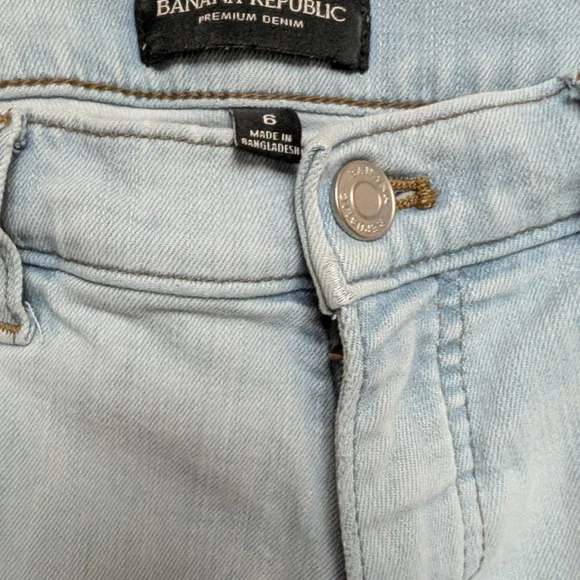 Banana Republic Denim Shorts‎ Light Wash Casual Everyday Size 6 - Picture 3 of 5